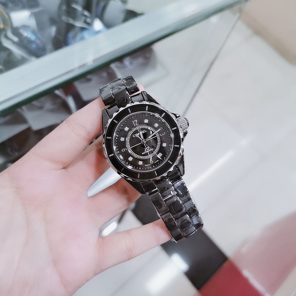 シャネル時計着用イメージ